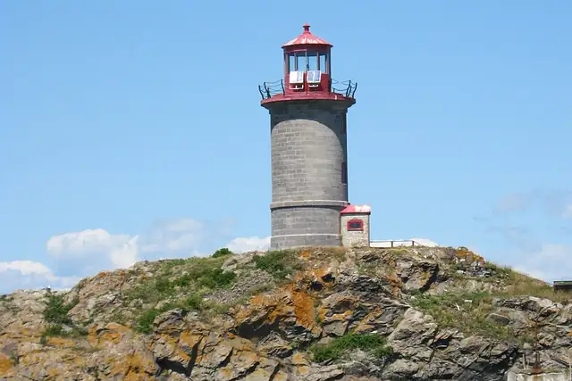 Phare du Pilier-de-Pierre – Lighthouse