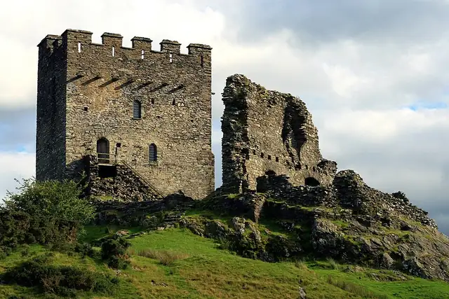 Tomen Castell – Castle, 25 km from Bangor