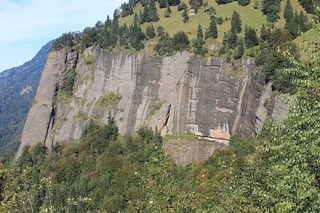 Steigelfadbalmhöhle – Höhle, 12 km von Schwyz