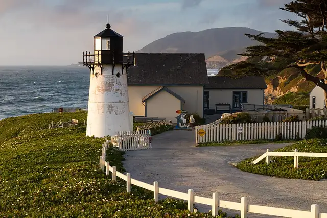 Point Montara Light Station – Lighthouse, 9 km from Pacifica