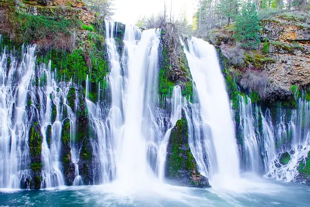 Burney Falls – Waterfall