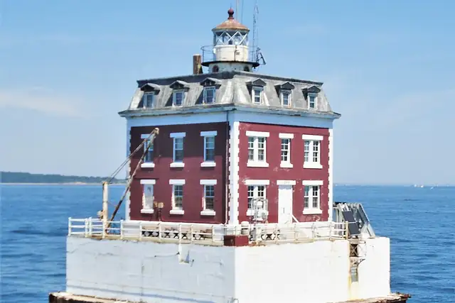 New London Ledge Lighthouse – Lighthouse, 6 km from New London