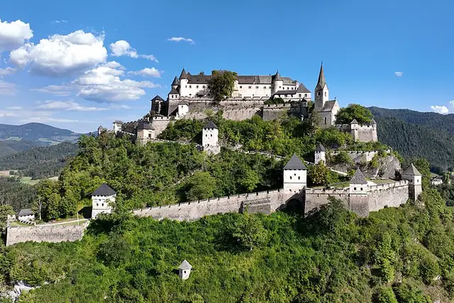 Burg Hochosterwitz – Castle, 18 km from Klagenfurt am Wörthersee