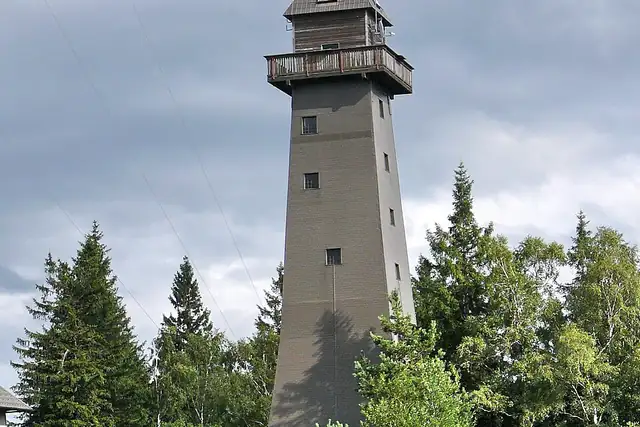 Jauerling-Aussichtswarte – Aussichtsturm, 26 km von Sankt Pölten