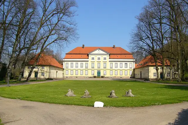 Gut Emkendorf – Castle, 13 km from Rendsburg