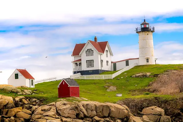 Cape Neddick "Nubble" Lighthouse – Lighthouse, 17 km from Portsmouth