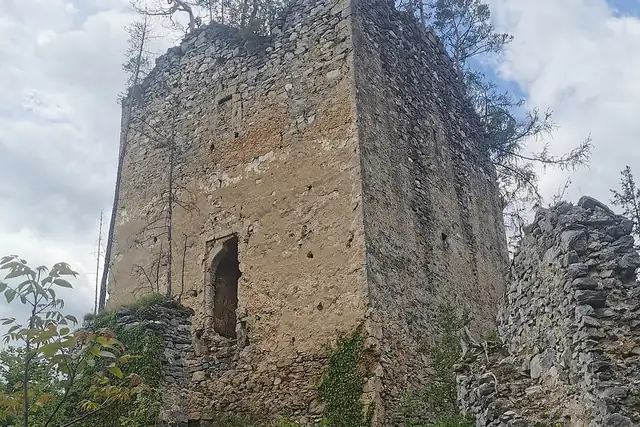 Hungerturm – Ruine, 21 km von Graz