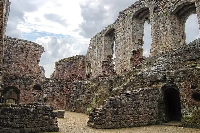 Spofforth Castle – Burg oder Schloss, 19 km von Leeds