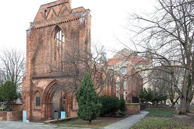 Ruine der Franziskaner-Klosterkirche – Ruine, bei Berlin