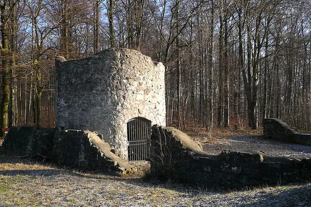 Rieswarte – Ruine, 7 km von Göttingen