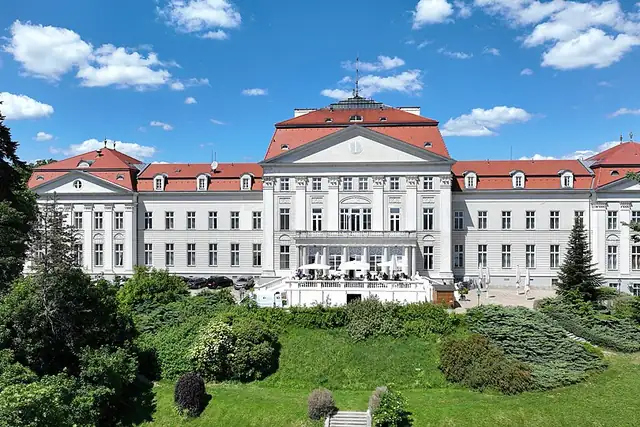 Schloss Wilhelminenberg – Castle, 7 km from Vienna