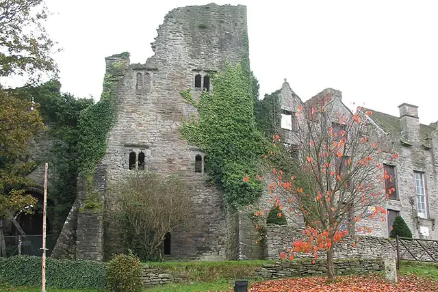 Hay Castle – Castle, 28 km from Hereford