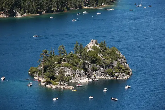 Fannette Island Tea House – Ruin, 10 km from South Lake Tahoe