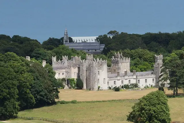 Howth Castle – Burg oder Schloss, 13 km von Dublin