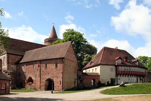 Burg Stargard – Burg oder Schloss, 8 km von Neubrandenburg
