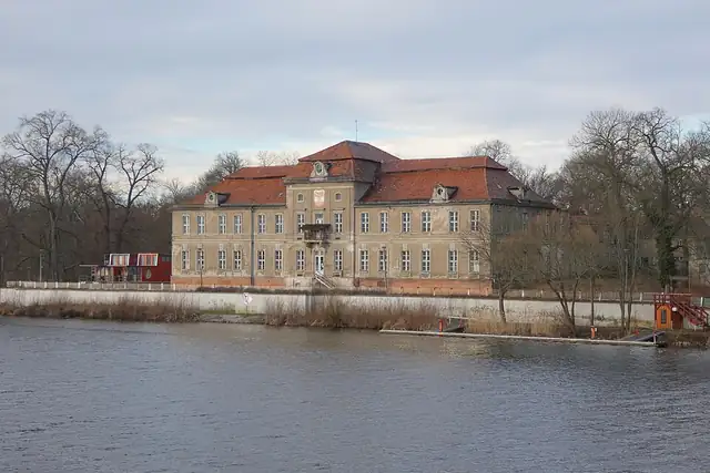 Schloss Plaue – Castle, 9 km from Brandenburg an der Havel