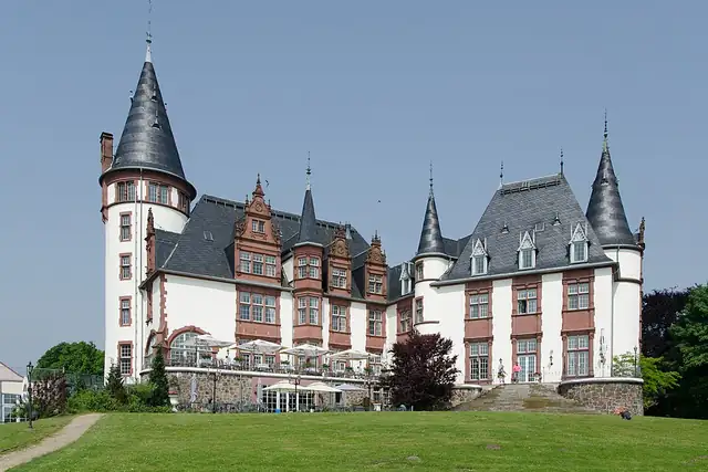 Seehotel Schloss Klink – Burg oder Schloss, 6 km von Waren